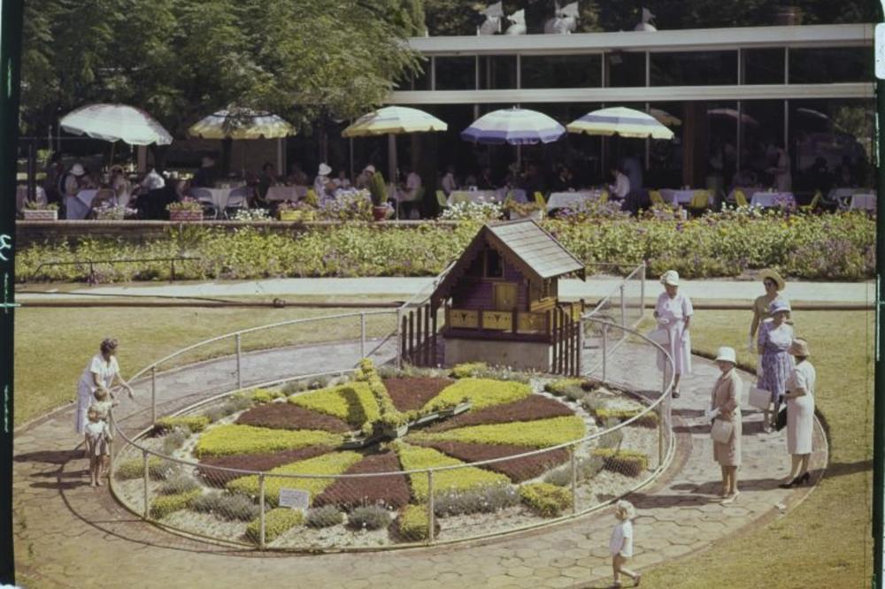 Kings Park floral clock and tearooms 1963 Kings Park floral clock and tearooms 1963